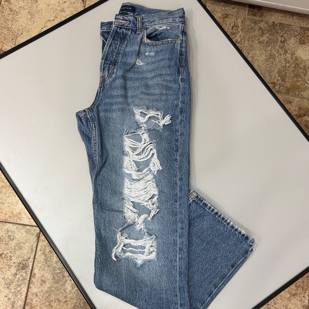 Aeropostale 90s Baggy Distressed Blue Jeans